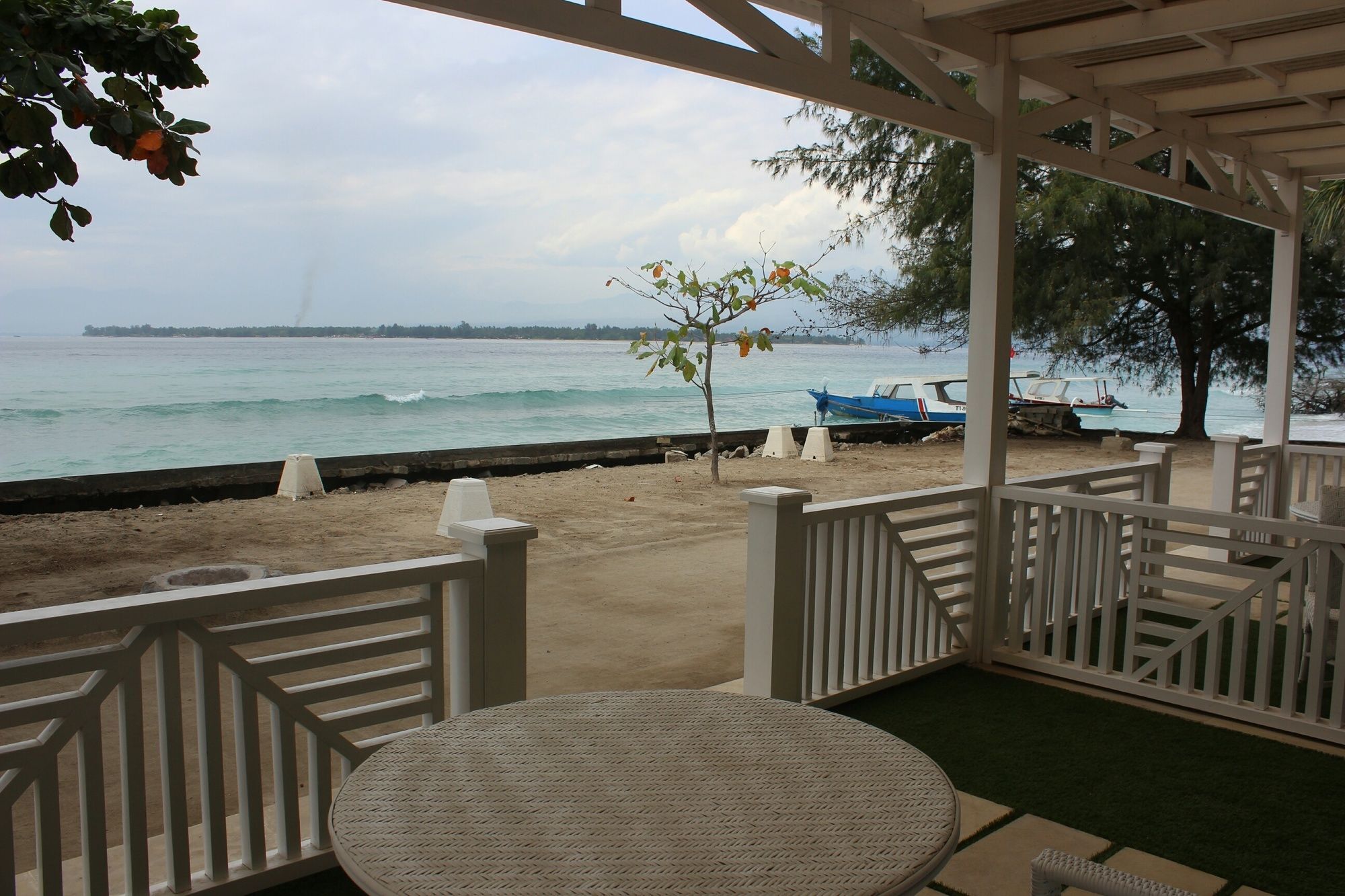 Gili Meno Mojo Beach Resort Esterno foto